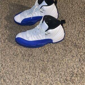 Jordan Sneakers in White and Blue